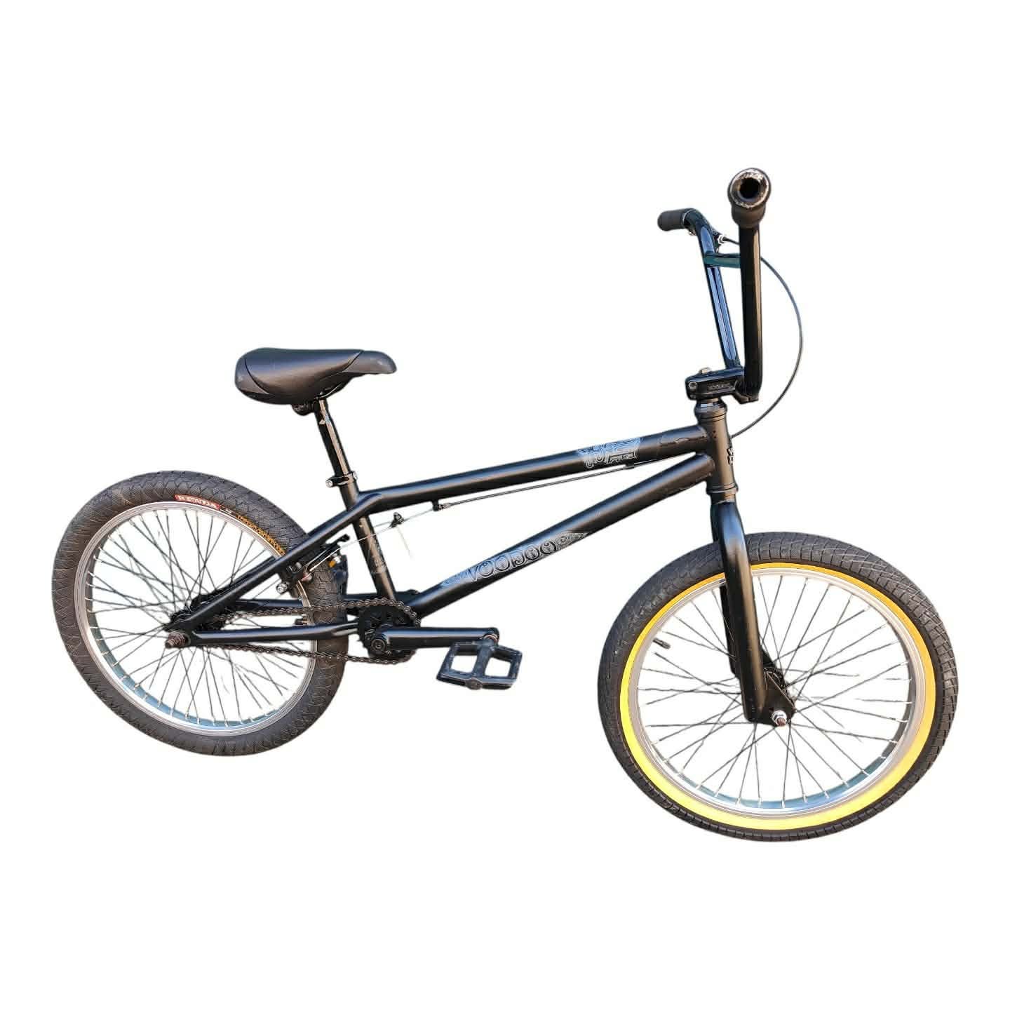 Voodoo Malice complete 20" BMX Bike - Black ( pre owned ) 21" tt