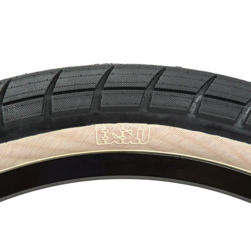 BSD Donnasqueak Tyre 20" x 2.4" Blk / Tan wall