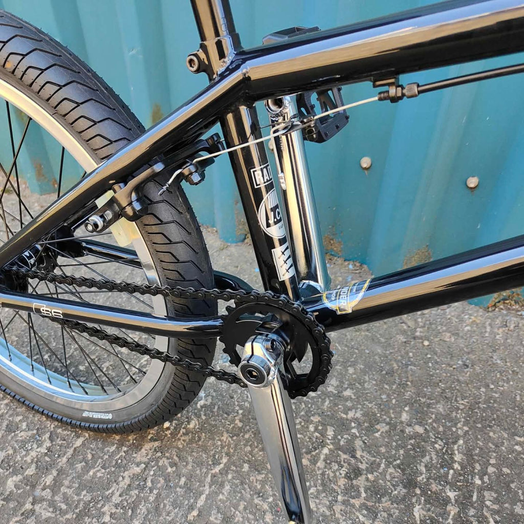 Custom Complete BMX Black | Radio Khe Tall order Total BMX