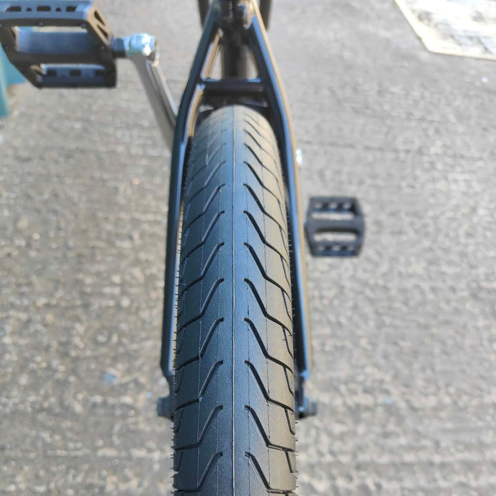 Custom Complete BMX Black | Radio Khe Tall order Total BMX